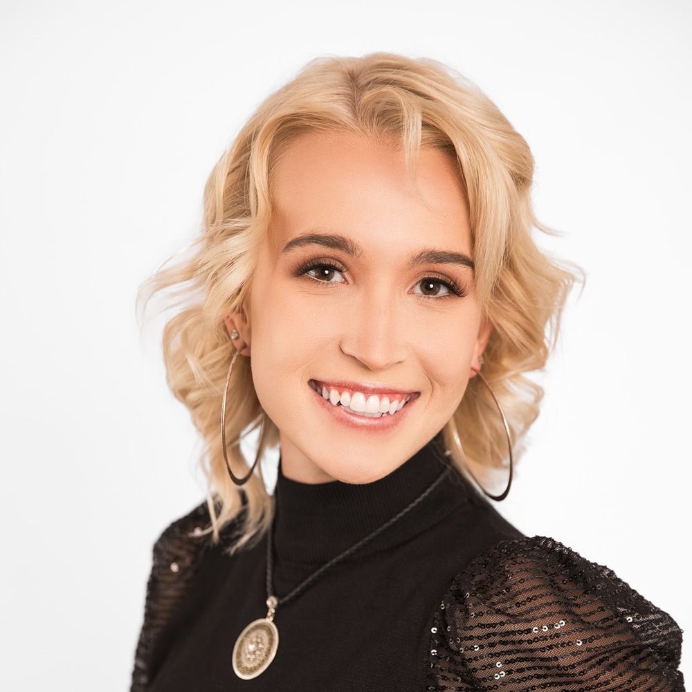 Meet your Posher, Mia